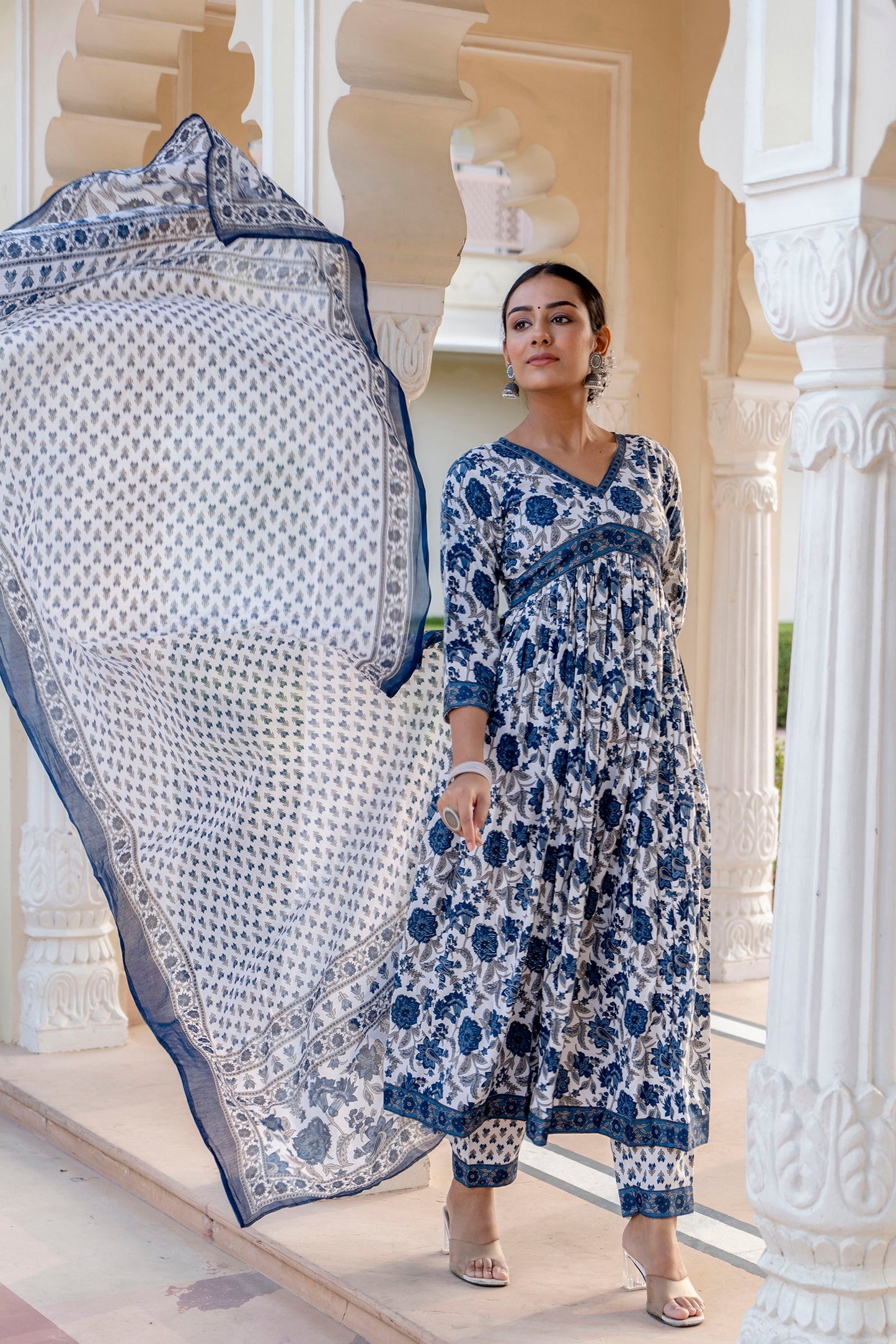 Women Printed Kurta Set With Pant and dupatta