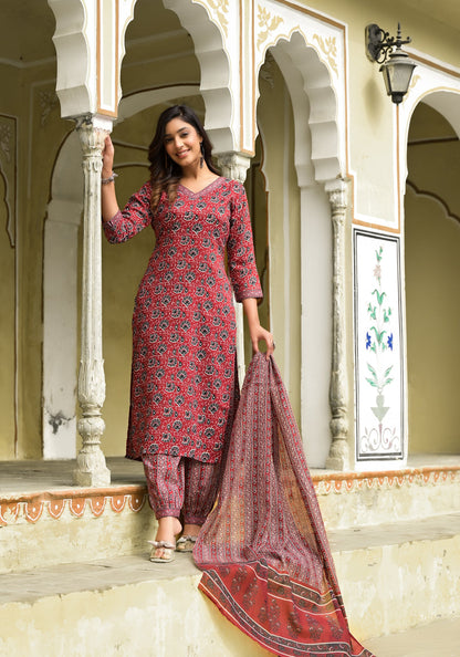 Women Printed Straight Kurta and Pant Set With Dupatta