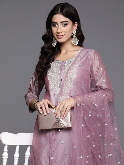 Women’s Mauve Embroidered Chanderi Silk Kurta with Tonal Trousers & Embroidered Net Dupatta – Floral Zari Detailing & Side Slits